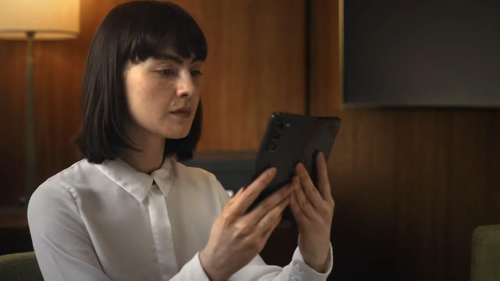 Samsung Makes You Wonder Transcript Assist advert, styled by London fashion stylist Hollie Lacayo